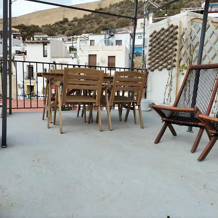 Private Terrace-romantic-sea, Castle Views-central Holiday home