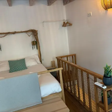 Holiday home Private Terrace-romantic-sea, Castle Views-central Alicante